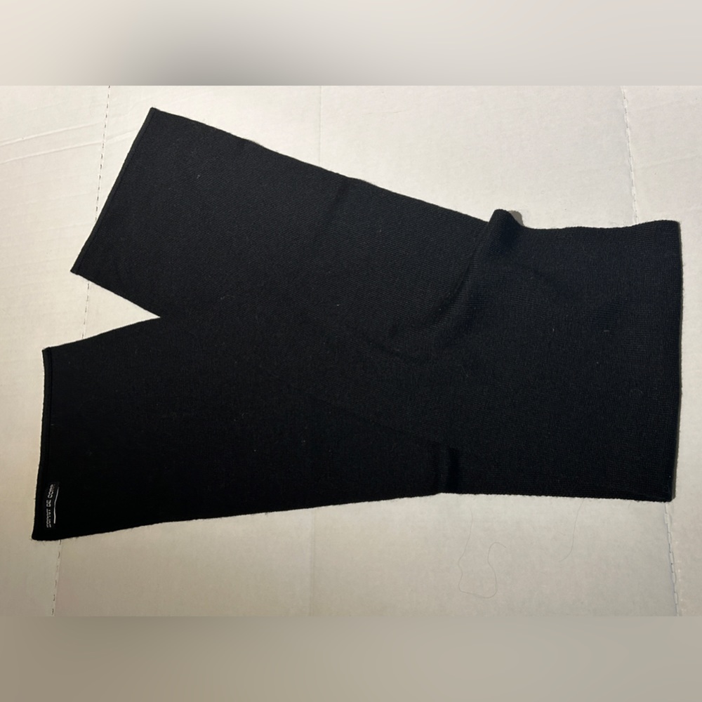 Esprit de Corp Black Knit Scarf 🌟